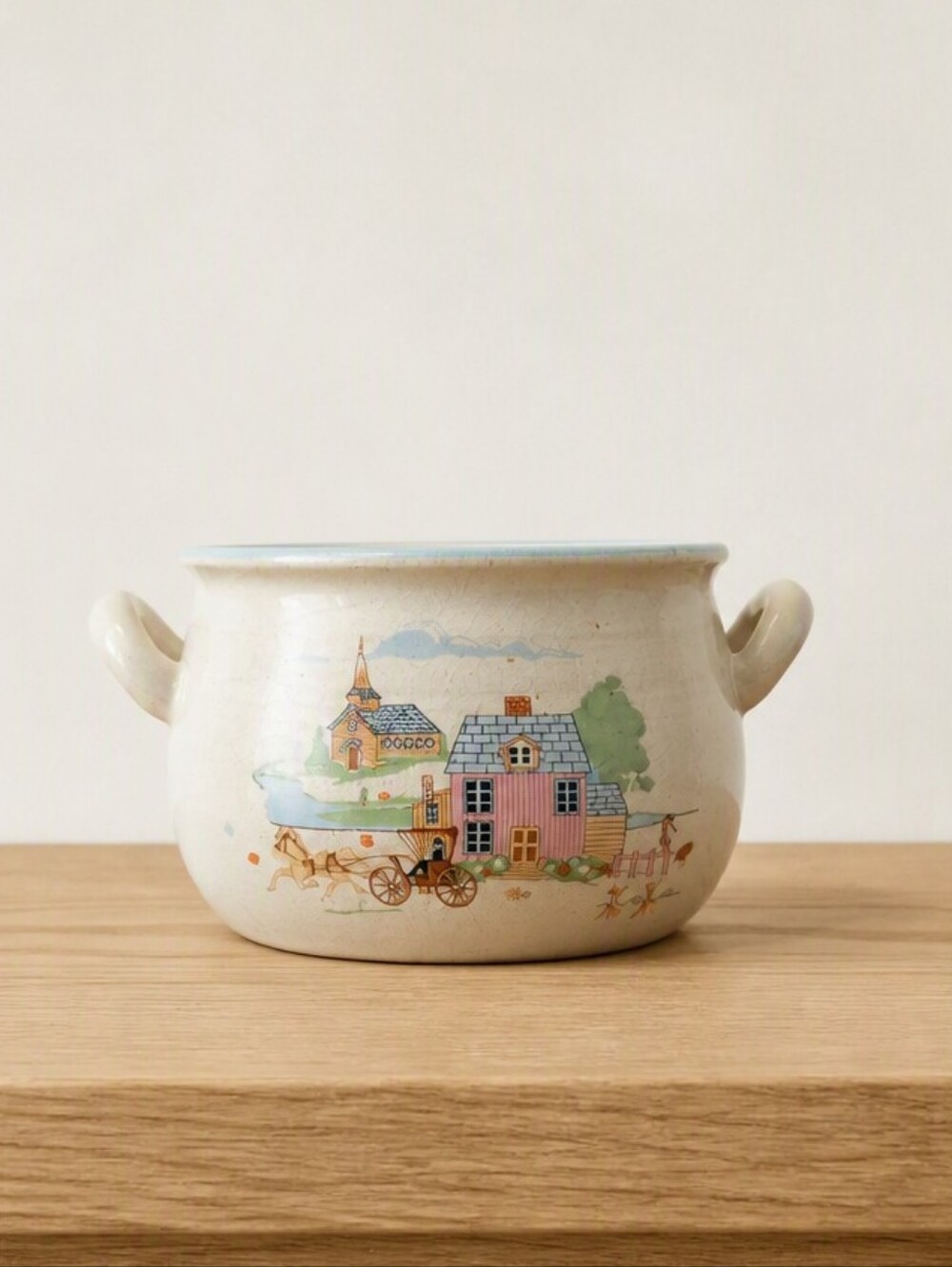 🏡 Heartland‑Style Vintage Ceramic Pot with Countryside Scene